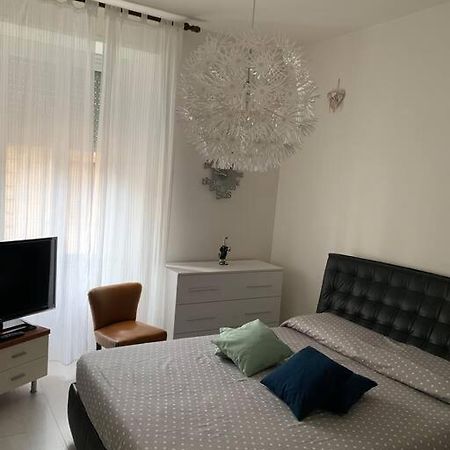 Appartamento Centralissimo Elegante 特尔尼 外观 照片