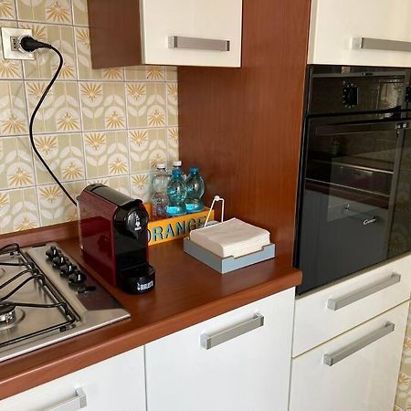 Appartamento Centralissimo Elegante 特尔尼 外观 照片