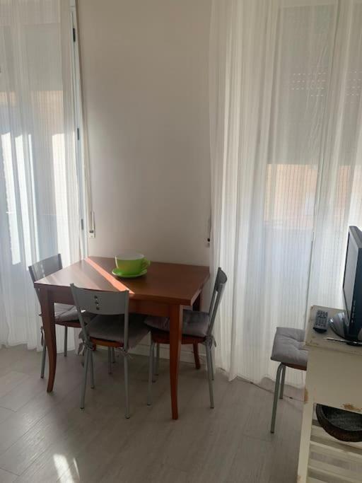 Appartamento Centralissimo Elegante 特尔尼 外观 照片